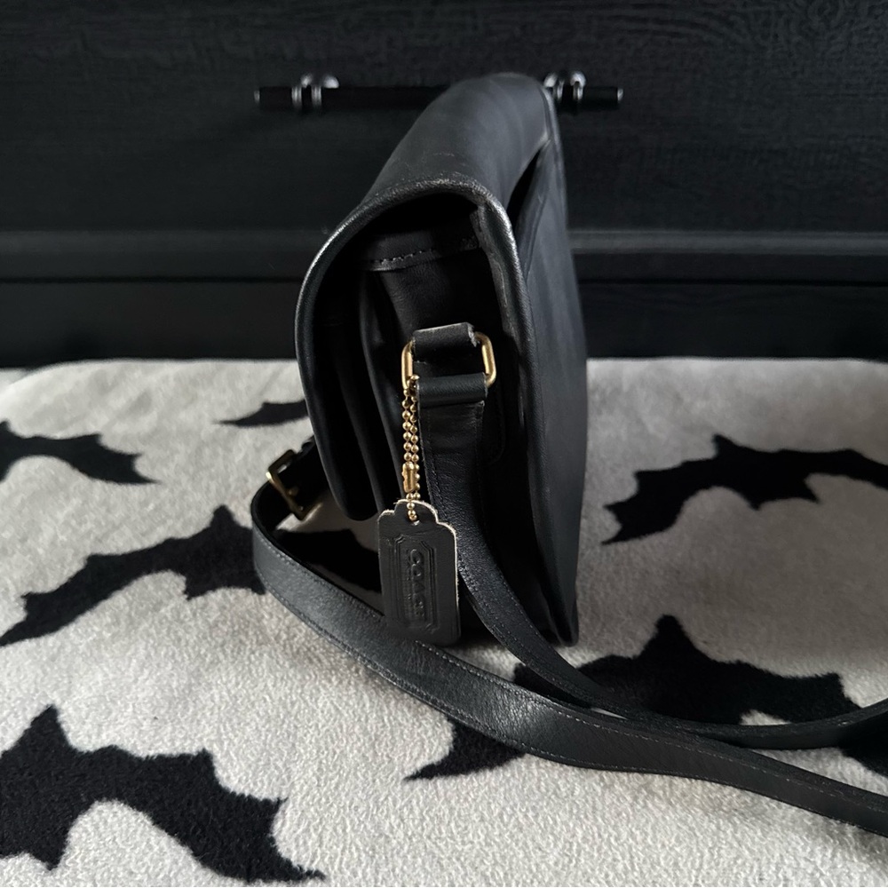 Vintage Coach Shoulder Bag - Picture 2 of 11